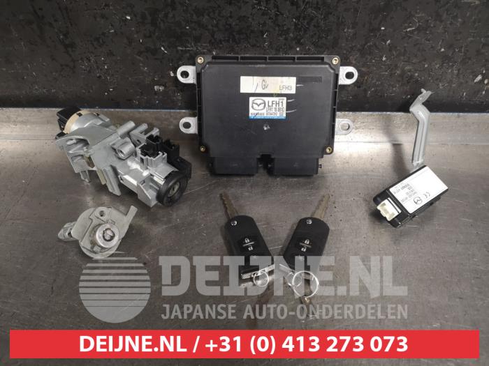 Mazda 6 Slotenset Cilinder (compleet) O277755
