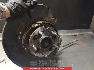 Toyota Rav-4 Fusee rechts-achter O383089 foto 2
