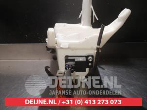 Lexus LS Front windscreen washer reservoir O340603 photo 3