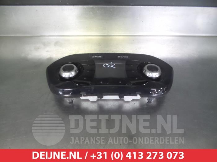 Nissan Juke Heater control panel O305683
