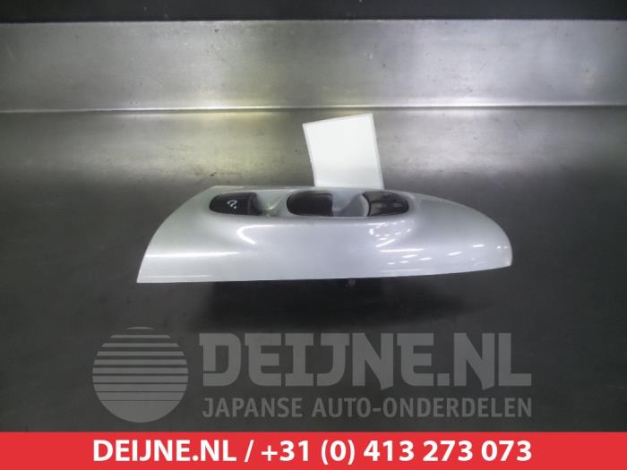 Nissan Juke Multi-functional window switch O311661
