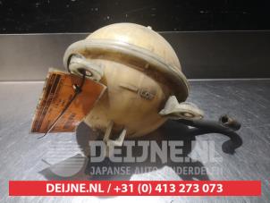 Toyota Avensis Verso Ausgleichsbehälter O341783 foto 2