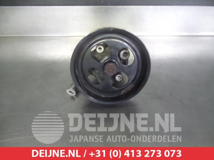 Gebruikte Servopomp Mitsubishi L-200 2.5 DI-D 4x4 Prijs € 35,00 Margeregeling aangeboden door V.Deijne Jap.Auto-onderdelen BV