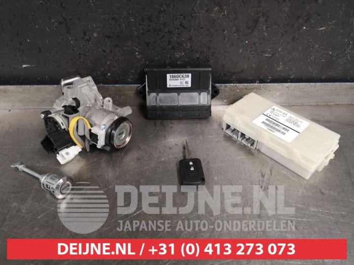 Mitsubishi Space Star Kontaktslot+Sleutel O335476
