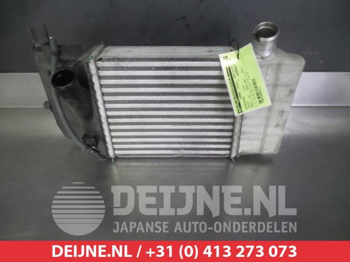 Gebruikte Intercooler Toyota Yaris III (P13) 1.4 D-4D-F Prijs € 50,00 Margeregeling aangeboden door V.Deijne Jap.Auto-onderdelen BV
