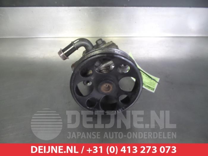 Gebruikte Servopomp Chevrolet Orlando (YYM/YYW) 2.0 D 16V Prijs € 75,00 Margeregeling aangeboden door V.Deijne Jap.Auto-onderdelen BV