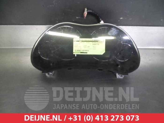 Toyota Avensis Kilometerteller KM O305148