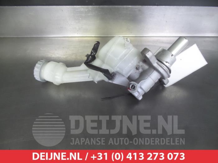 Suzuki Swift Hoofdremcilinder O337001