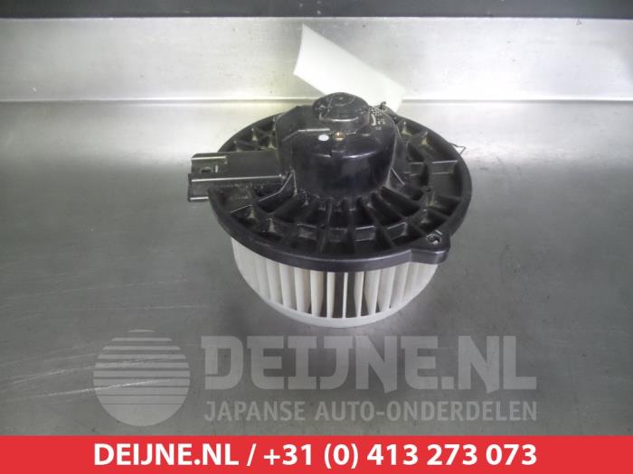 Suzuki Liana Kachel Ventilatiemotor O367363