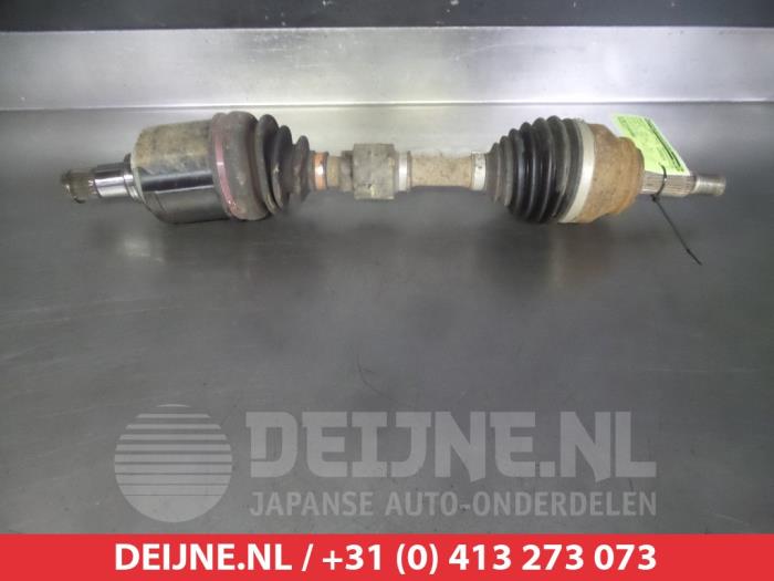 Mitsubishi Outlander Aandrijfas links-voor O318097