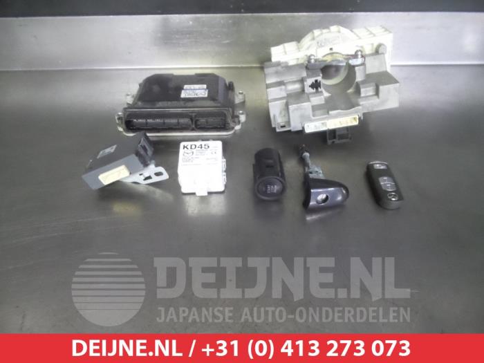 Mazda 3 Steuergerät Motormanagement O344012