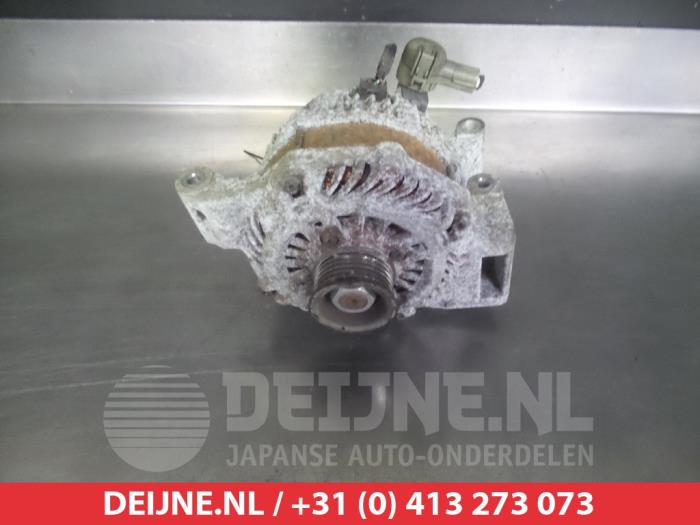 Gebruikte Dynamo Mazda 3 Sport (BL14/BLA4/BLB4) 2.0i MZR DISI 16V Prijs € 30,00 Margeregeling aangeboden door V.Deijne Jap.Auto-onderdelen BV