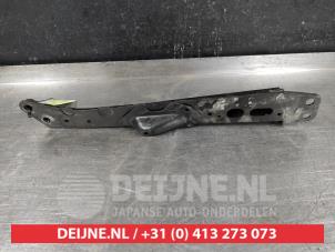 Toyota Verso Subframe O316996 foto 2