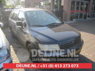 Mitsubishi Space Wagon Kotflügel rechts vorne O270186 foto 2