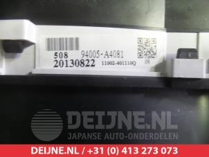 Kia Carens Kilometerteller KM O304530 foto 3