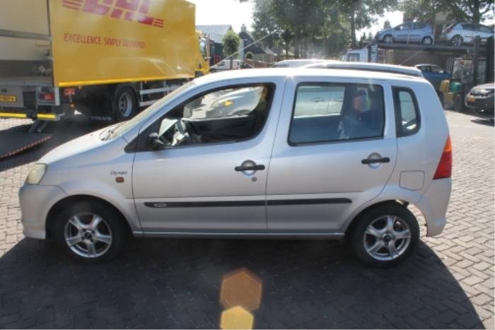 Daihatsu Young RV Tür 4-türig links hinten O285604