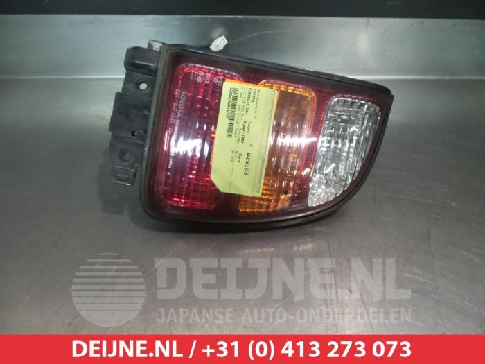 Toyota Funcruiser Achterlicht rechts O300306