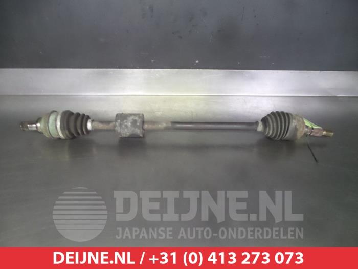 Daihatsu Young RV Aandrijfas rechts-voor O319797