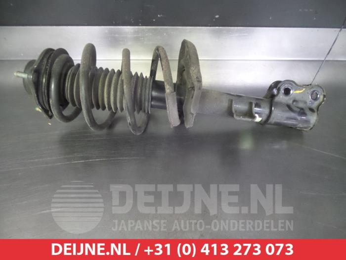 Hyundai I40 Stoßdämpferstrebe links vorne O320493