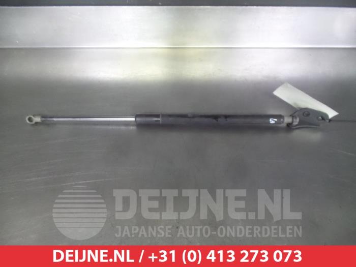 Toyota Verso Gasdemper links-achter O294489