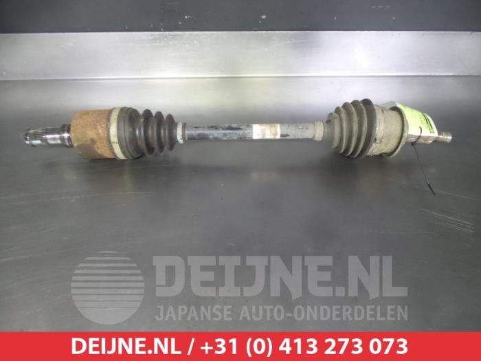 Suzuki Splash Aandrijfas links-voor O318409
