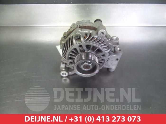 Gebruikte Dynamo Suzuki Grand Vitara II (JT) 2.4 16V Prijs € 40,00 Margeregeling aangeboden door V.Deijne Jap.Auto-onderdelen BV