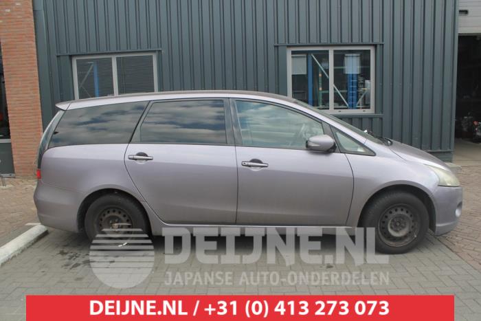 Mitsubishi Grandis Tür 4-türig rechts vorne O273490