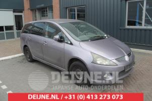 Mitsubishi Grandis Front door 4-door, right O273490 photo 2