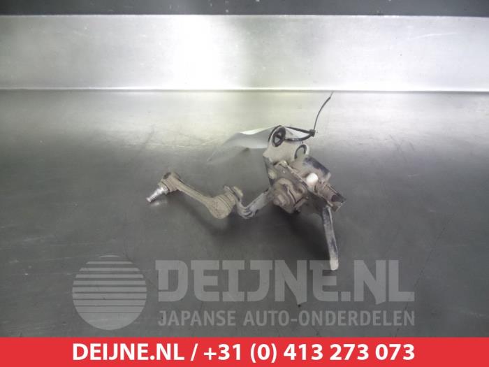 Mitsubishi Outlander Xenon Höhenregler O266856