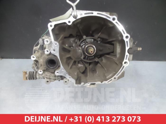 Mazda 323F Getriebe O371452