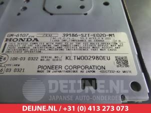 Honda CR-Z Radio amplifier O313956 photo 2