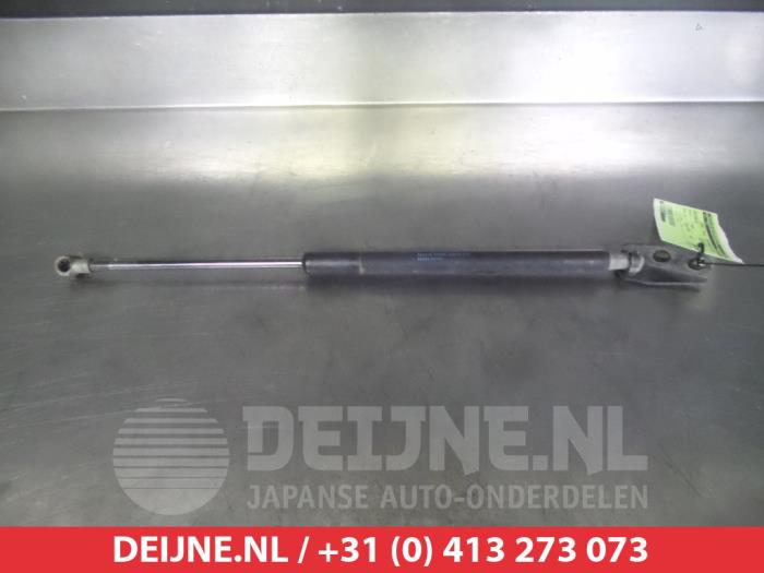 Toyota Auris Gasdemper rechts-achter O295510