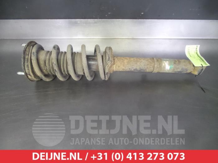 Lexus IS Stoßdämpferstrebe links vorne O320768