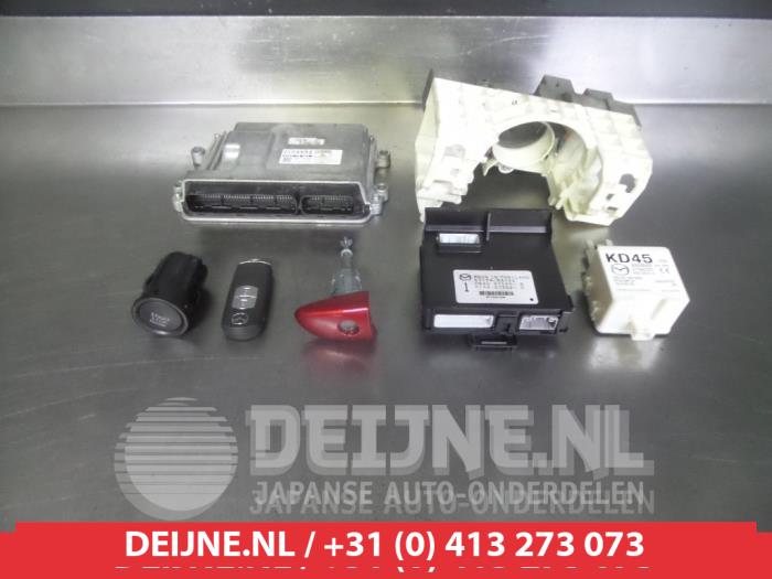 Mazda 2 Slotenset Cilinder (compleet) O277837
