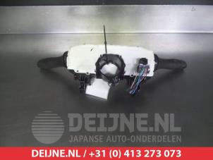 Nissan Qashqai Combischakelaar Stuurkolom O308540 foto 2