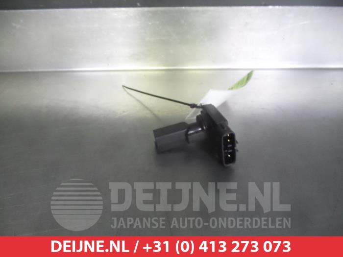 Gebruikte Luchthoeveelheidsmeter Toyota Corolla Verso (R10/11) 2.0 D-4D 16V Prijs € 25,00 Margeregeling aangeboden door V.Deijne Jap.Auto-onderdelen BV
