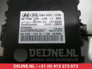 Hyundai Genesis Tyre pressure module O303705 photo 2