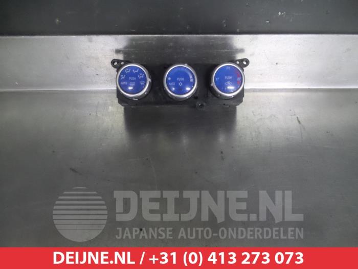 Mitsubishi L200 Kachel Bedieningspaneel O306061