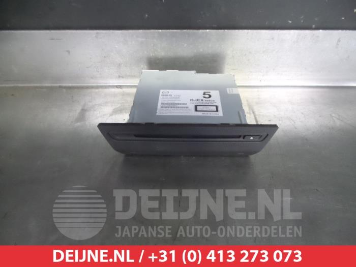 Mazda 3 CD Speler O312612