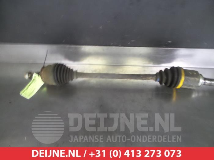 Subaru Impreza Antriebswelle links vorne O317883