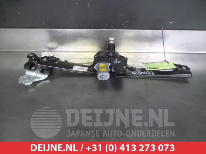 Nissan Pulsar Ruitmechaniek 4Deurs links-voor O275683