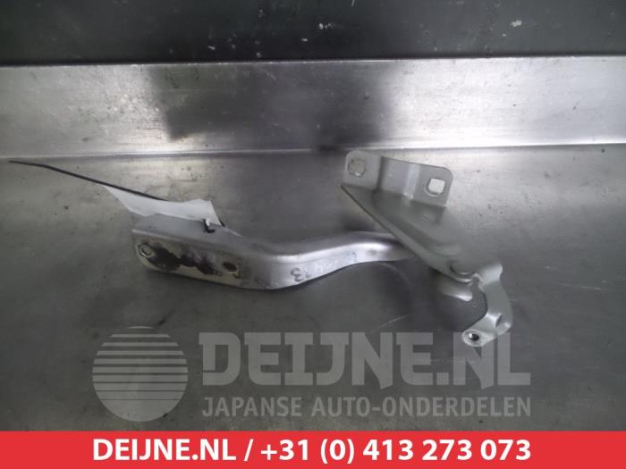Nissan Pulsar Motorkap Scharnier O266099