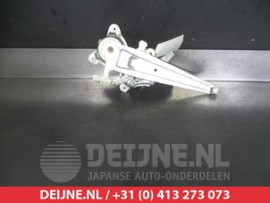 Toyota Rav-4 Fenstermechanik 4-türig links hinten O290935 foto 2