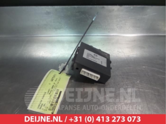 Mazda 3 PDC Module O303761