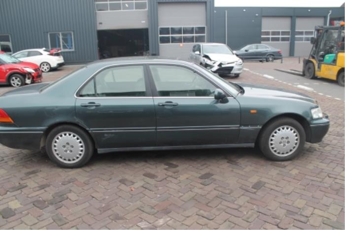 Honda Legend Rear door 4-door, right O286603