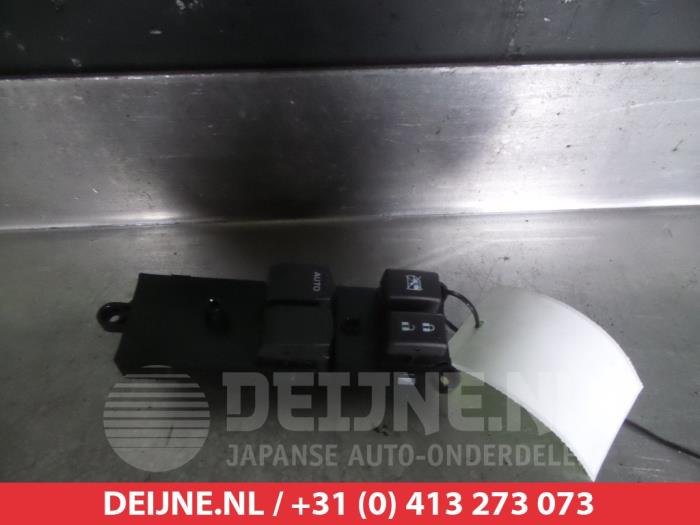 Suzuki Swift Combischakelaar ramen O312339