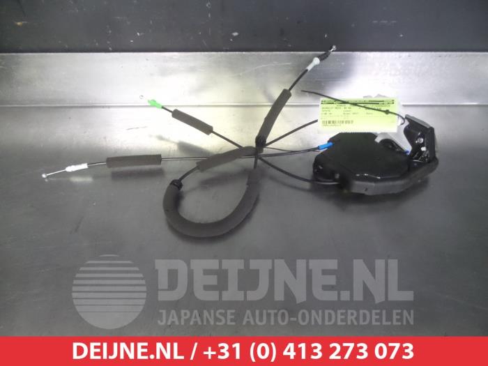 Toyota C-HR Deurslot Mechaniek 4Deurs rechts-achter O281887