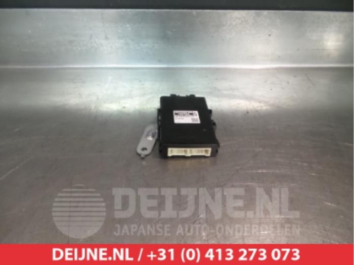 Gebruikte Computer Body Control Toyota Yaris III (P13) 1.4 D-4D-F Prijs € 50,00 Margeregeling aangeboden door V.Deijne Jap.Auto-onderdelen BV
