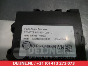 Toyota Auris PDC Module O303840 foto 2