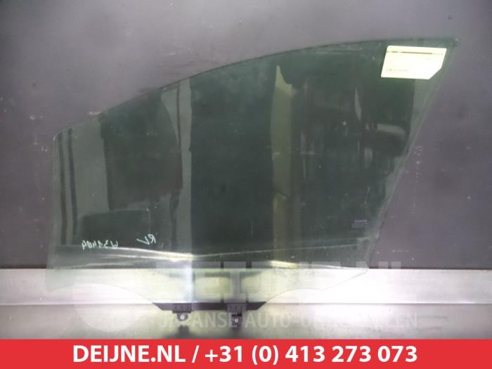 Nissan Micra Portierruit 4Deurs rechts-voor O274712